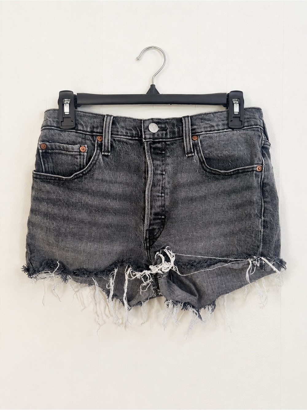 Levi’s 501 Denim Shorts 28